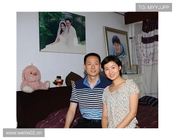 刘洋家的冰箱里只有蛋白粉和冰块