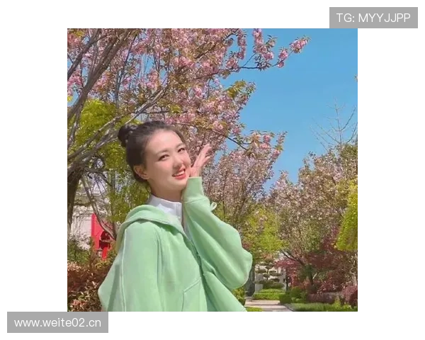 张常宁穿得比明星还讲究，场下豪宅照片让人怀疑她是圈内人吧？